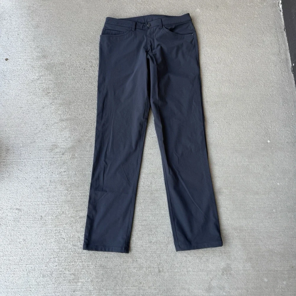 Lululemon Pants men's 31 ABC Pant Classic Polyester Golf Golfer Warpstreme - Picture 1 of 5